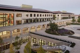 Topul universităților americane ce oferă cursuri de blockchain