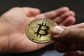 Numărul de portofele care dețin Bitcoin